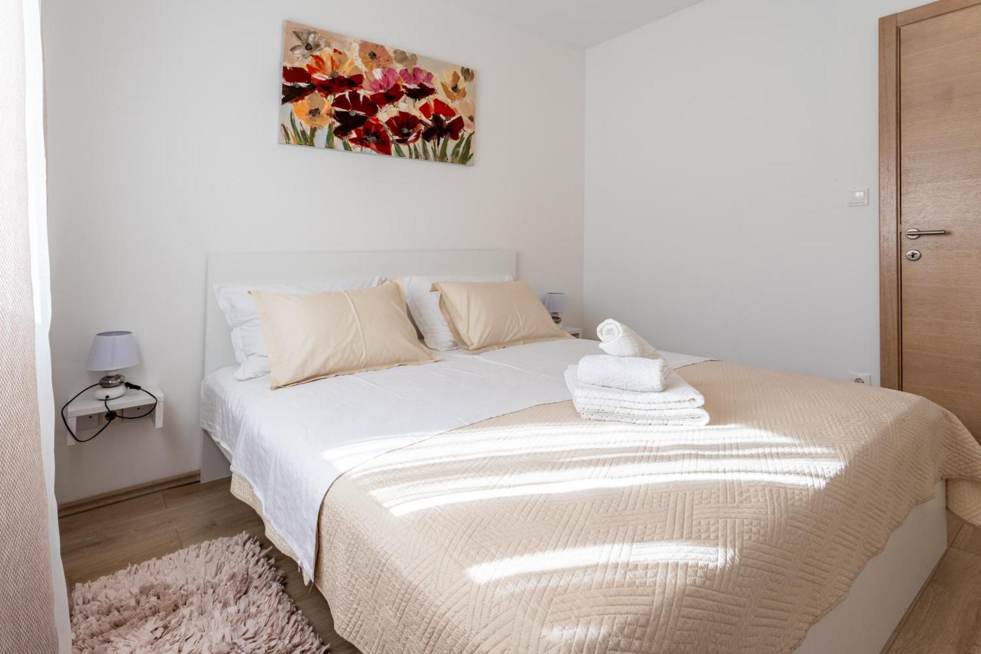 Villa Ana Perfect For Families With Kids And Groups,House With Heated Pool Podstrana Ngoại thất bức ảnh