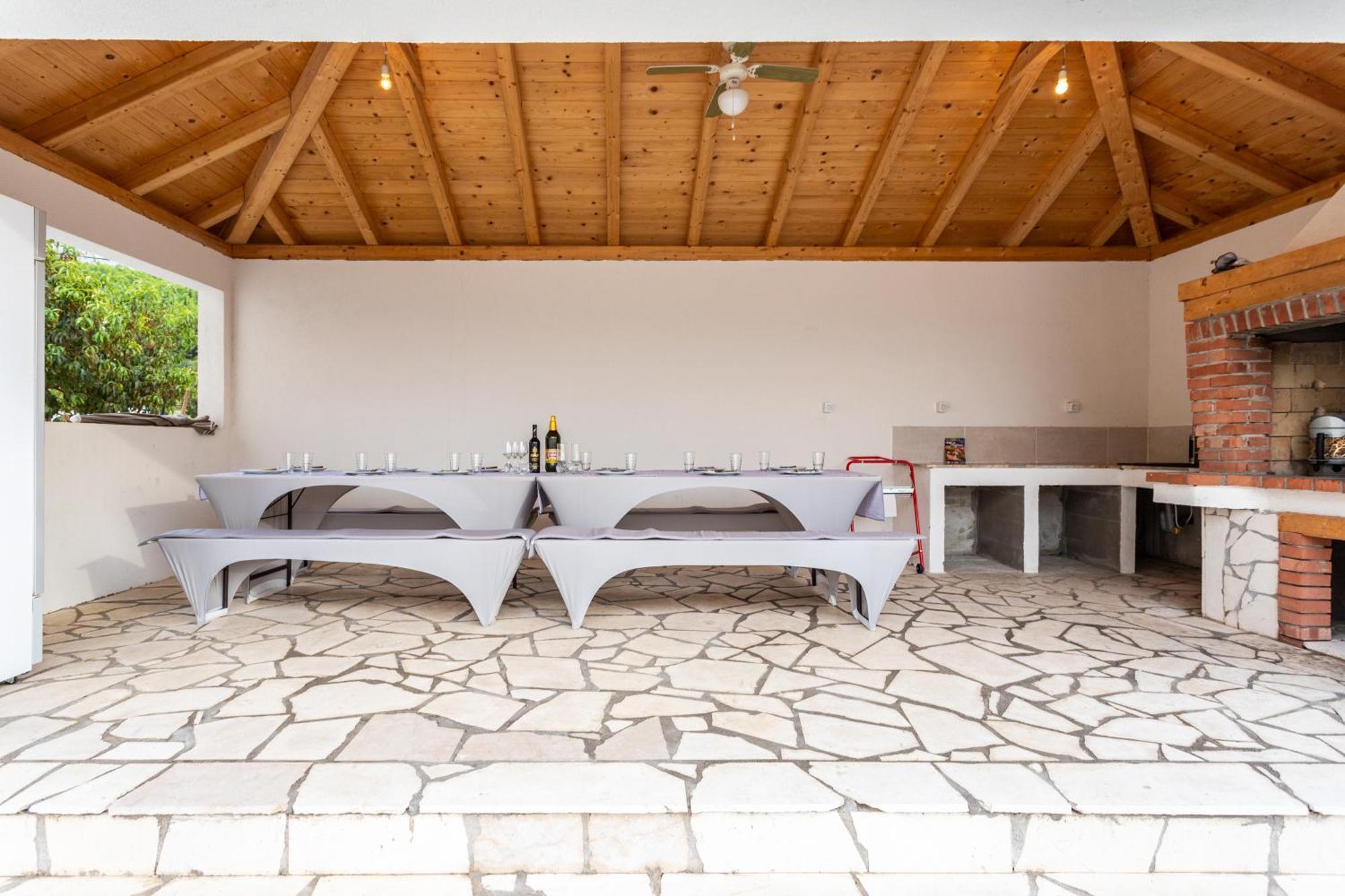 Villa Ana Perfect For Families With Kids And Groups,House With Heated Pool Podstrana Ngoại thất bức ảnh